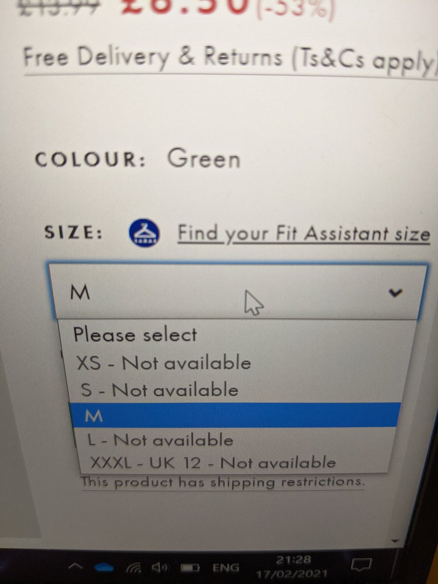 ylbettine's tweet photo. Excuse me @Pimkie_ENG can you explain to me what thumbelina ass designer decided a UK size 12 is an XXXL? @ASOS #bodyshaming #size0wentoutin2013 i was just trying to pretend to buy things to feel better after a shit couple of days pls dont make me deal with this backward shit https://t.co/IynN4OzieK