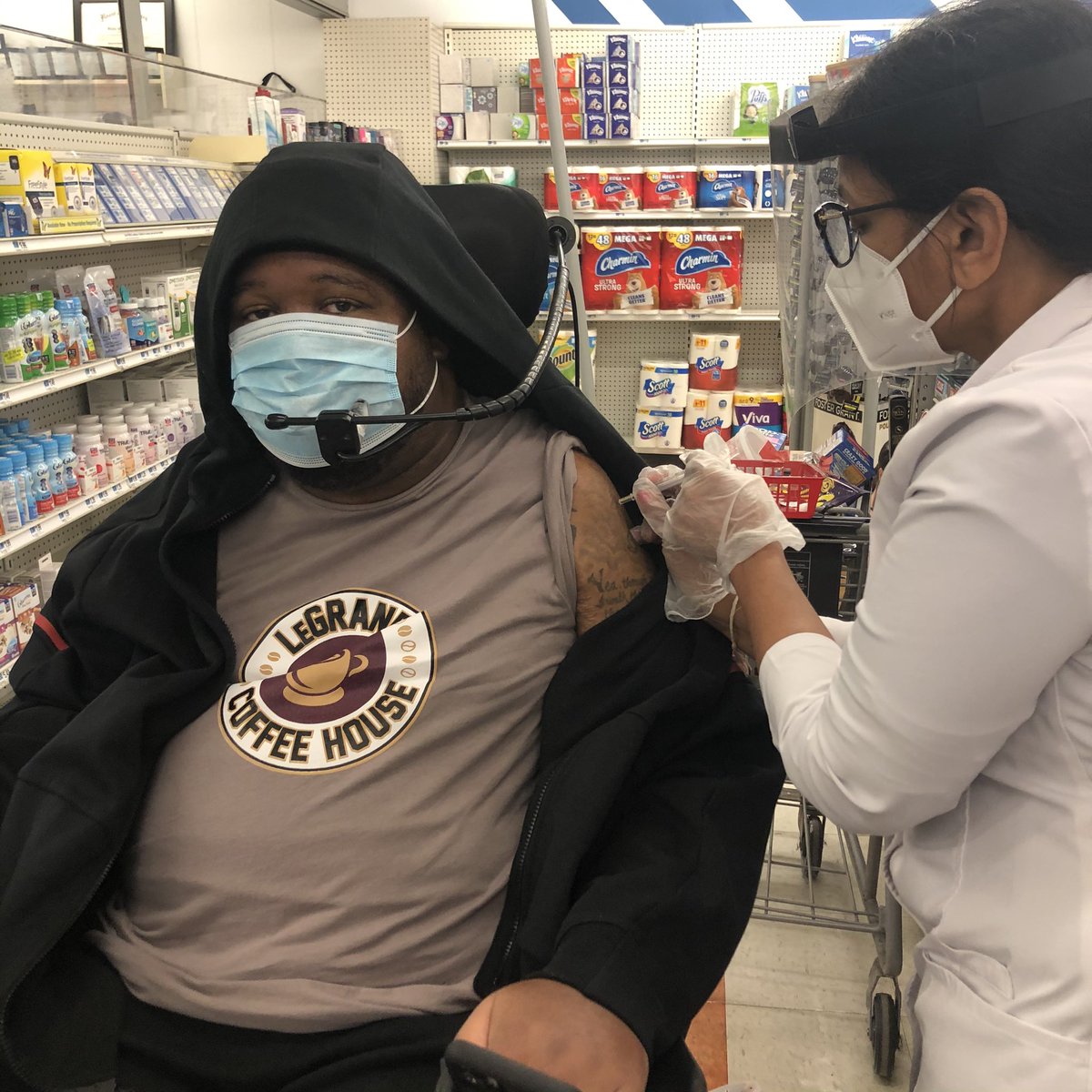 EricLeGrand52's tweet photo. So I haven’t been out of my house since Christmas Day (Yeah I know...crazy) but today I was able to go get vaccinated and for that...I’m thankful 🙏🏾 https://t.co/nK9A3mh82F