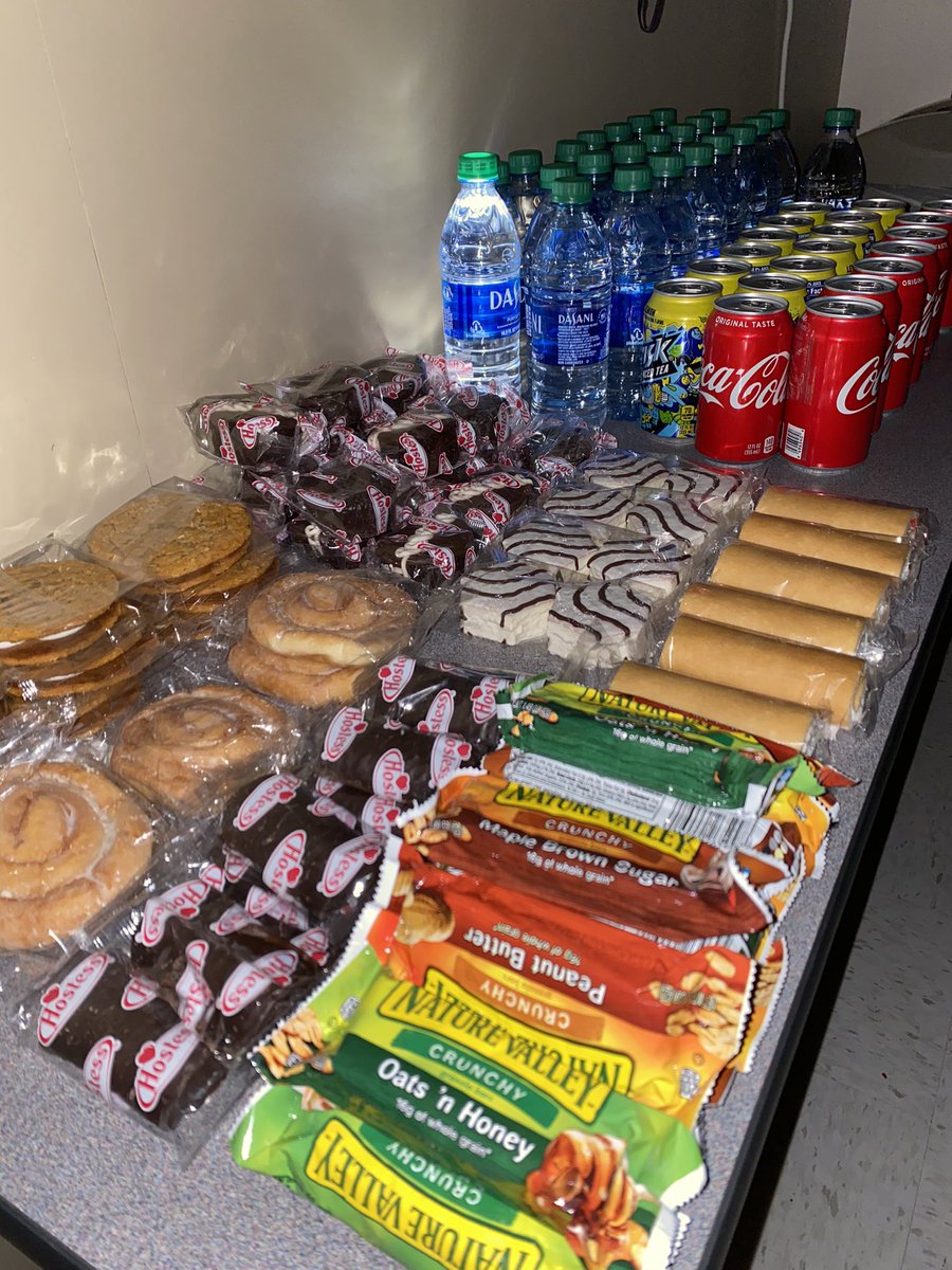 No power no problem 😜 802 feeling energized!! Great team work these past 3 days!! We appreciate your commitment!! ❤️