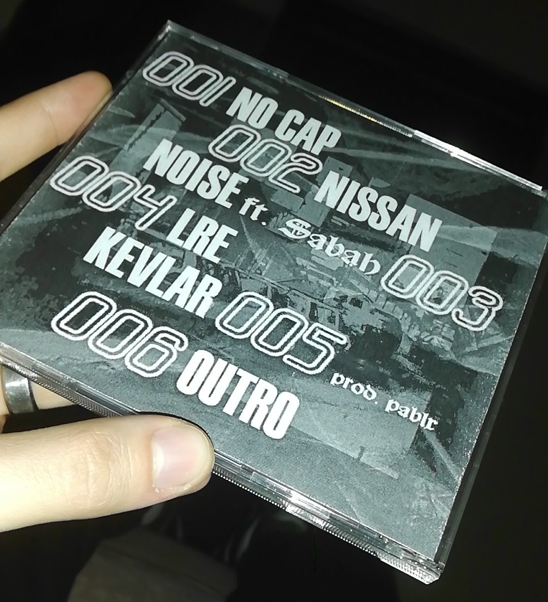 NO CAP CD  ya a la venta en el enlace de mi biografía.
Envíos a toda España (leer descripción del producto) desde el día 26 de Febrero, y pagos por PayPal.

gutisound.bigcartel.com