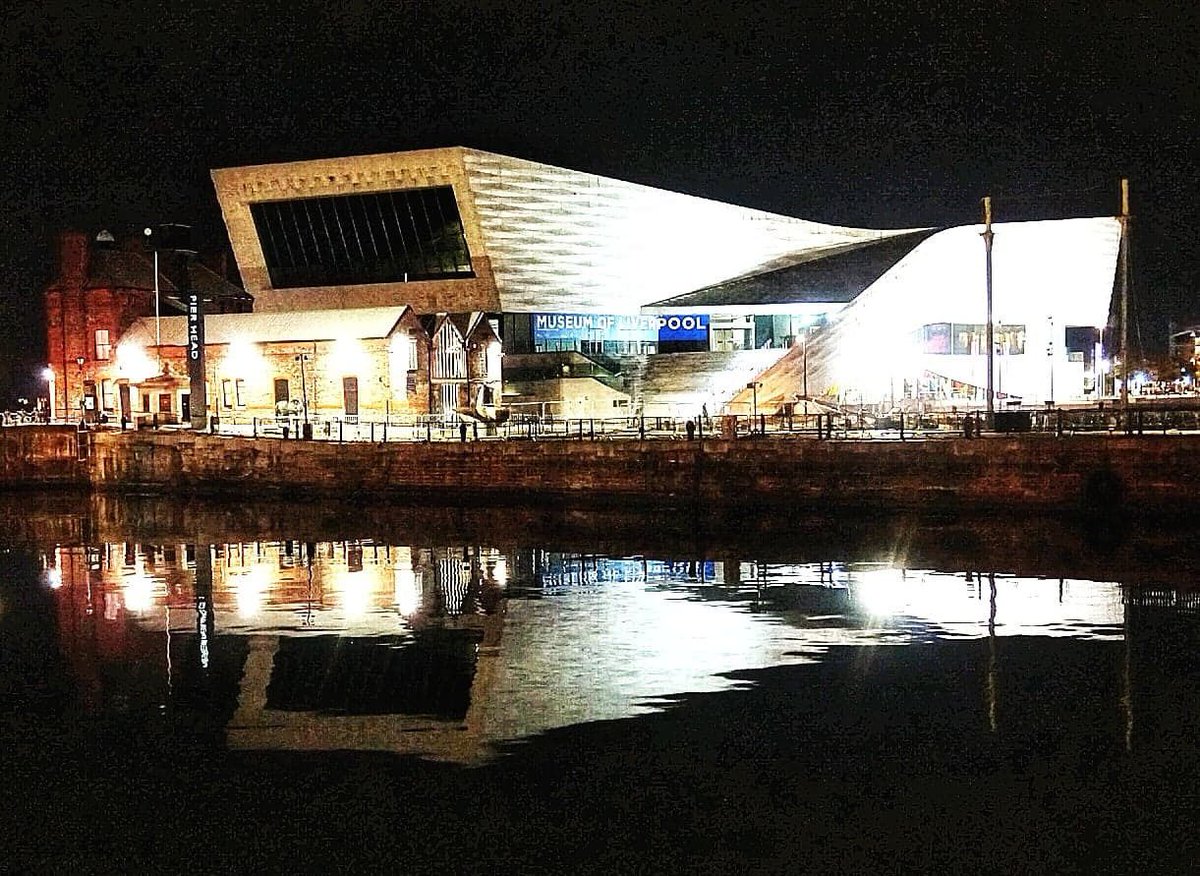 📸 | Liverpool at night 🌃

Photos by <a href="/KmlaidlerP/">KMLaidler Photography</a>