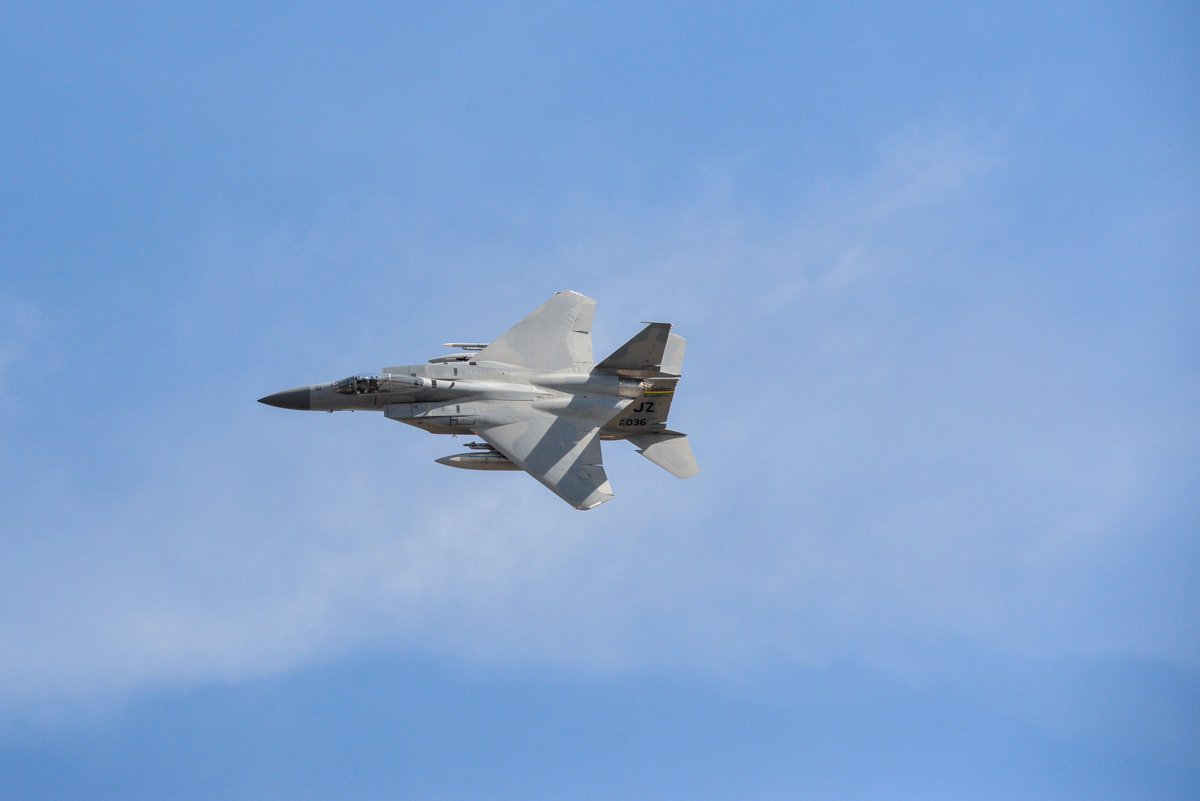 LRAFB's tweet photo. The latest iteration of Green Flag Little Rock featured a little bit of everything. 

✅ @82ndABNDiv airdrop &amp; airland support 
✅ Wet-wing defuel of a C-130J 
✅ SERE &amp; CSAR scenarios
✅ F-15 integration 

Read more about GFLR 21-04 » https://t.co/UdZaVazz30 https://t.co/xnI9wcpyXg