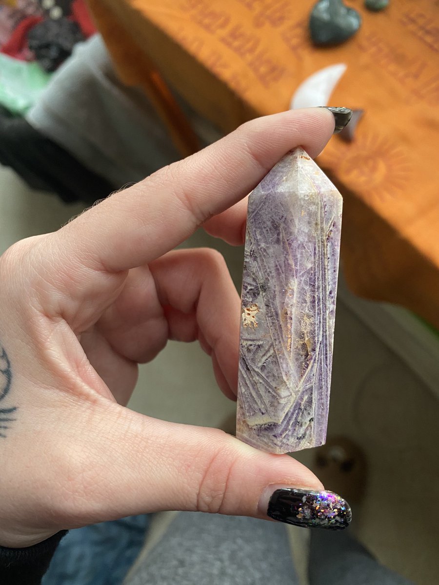 Crystal haul from @sunflowrdog 😍🤩 mangano calcite & strawberry quartz moons and a Tiffany stone tower that gets its own pic cause it’s sooo pretty