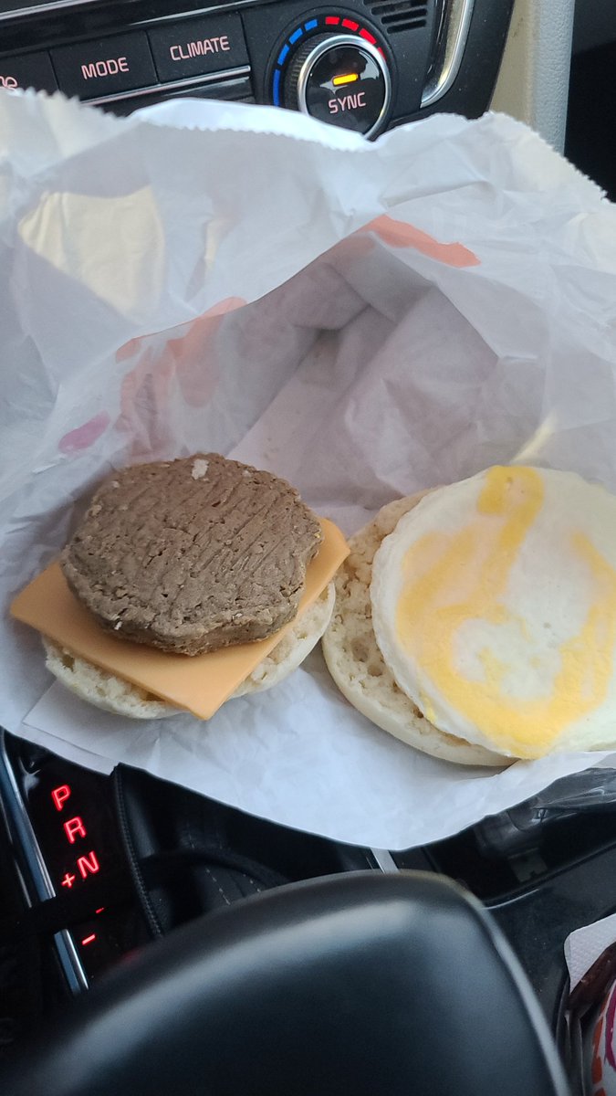 FebbiLogan's tweet photo. Hey @dunkindonuts I assumed the "not toasted" applied to the English Muffin...not the sandwich being uncooked...🙄 https://t.co/xUoCoRyudL