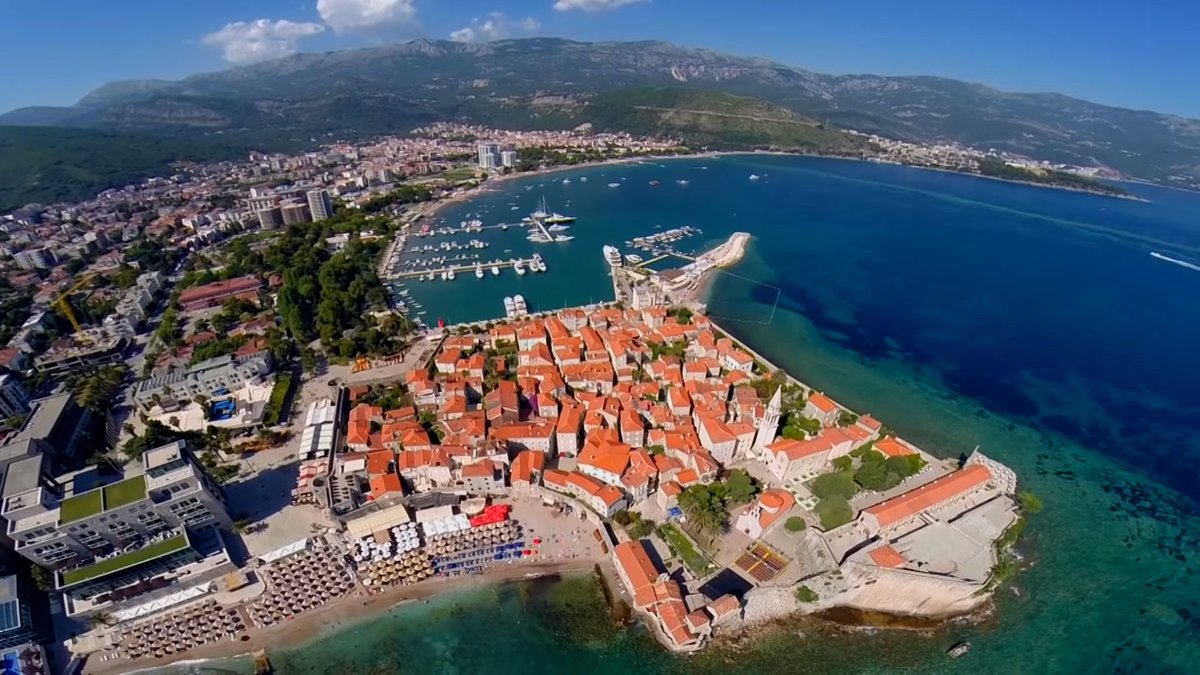 CipaTravel's tweet photo. Saradnja sa vlasnicima smještaja ****
Prepustite Vaš buking profesionalcima !
Mi smo Vaš centralni rezervacioni sistem
Sa nama postajete dio velike svjetske mreže web kanala prodaje smještajnih kapaciteta. 
https://t.co/GSwrYiYeXU https://t.co/J9DZIsrMup