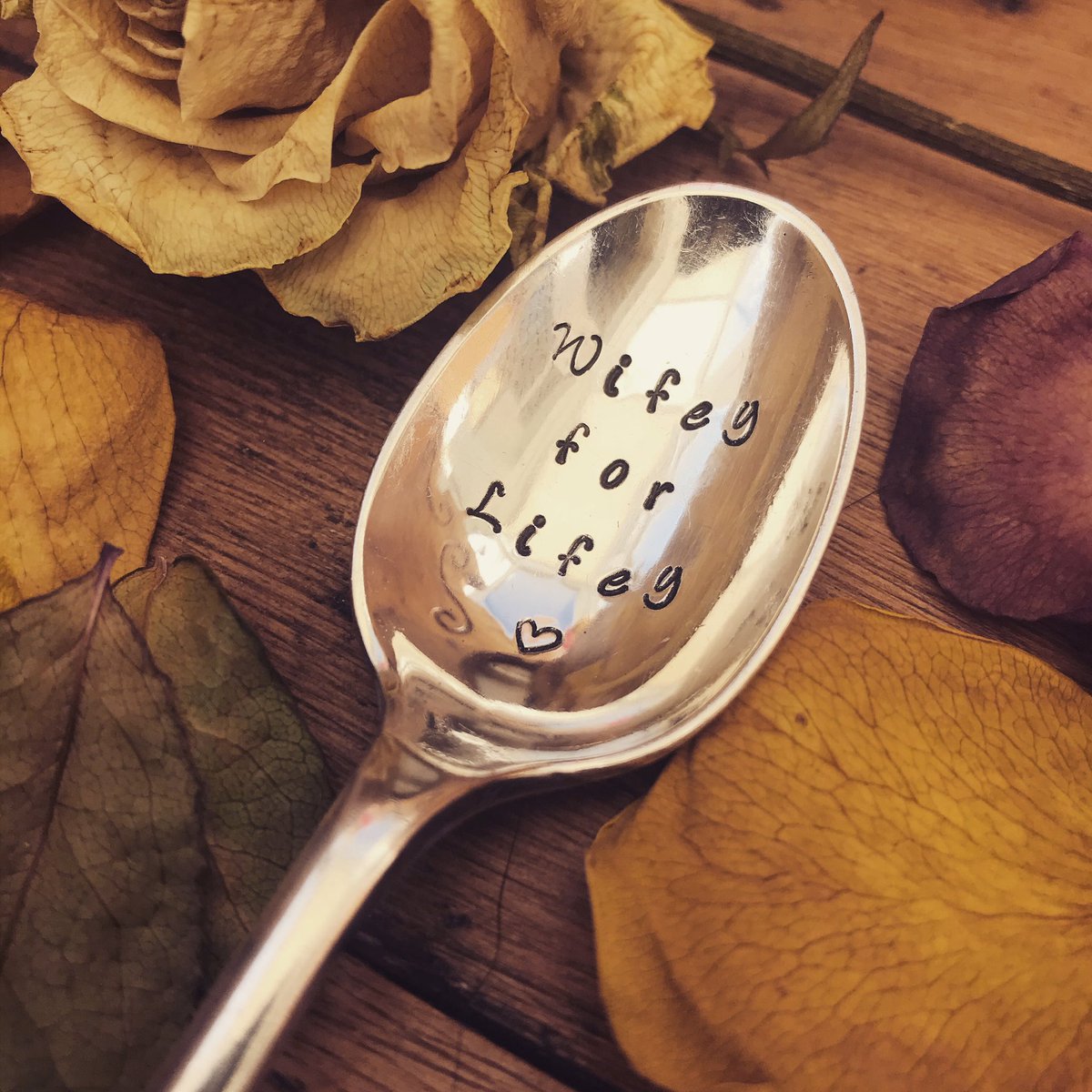 from_carter's tweet photo. Wedding gift ideas 👰🏼 👨🏼‍⚖️ https://t.co/nfSwPce9Hu