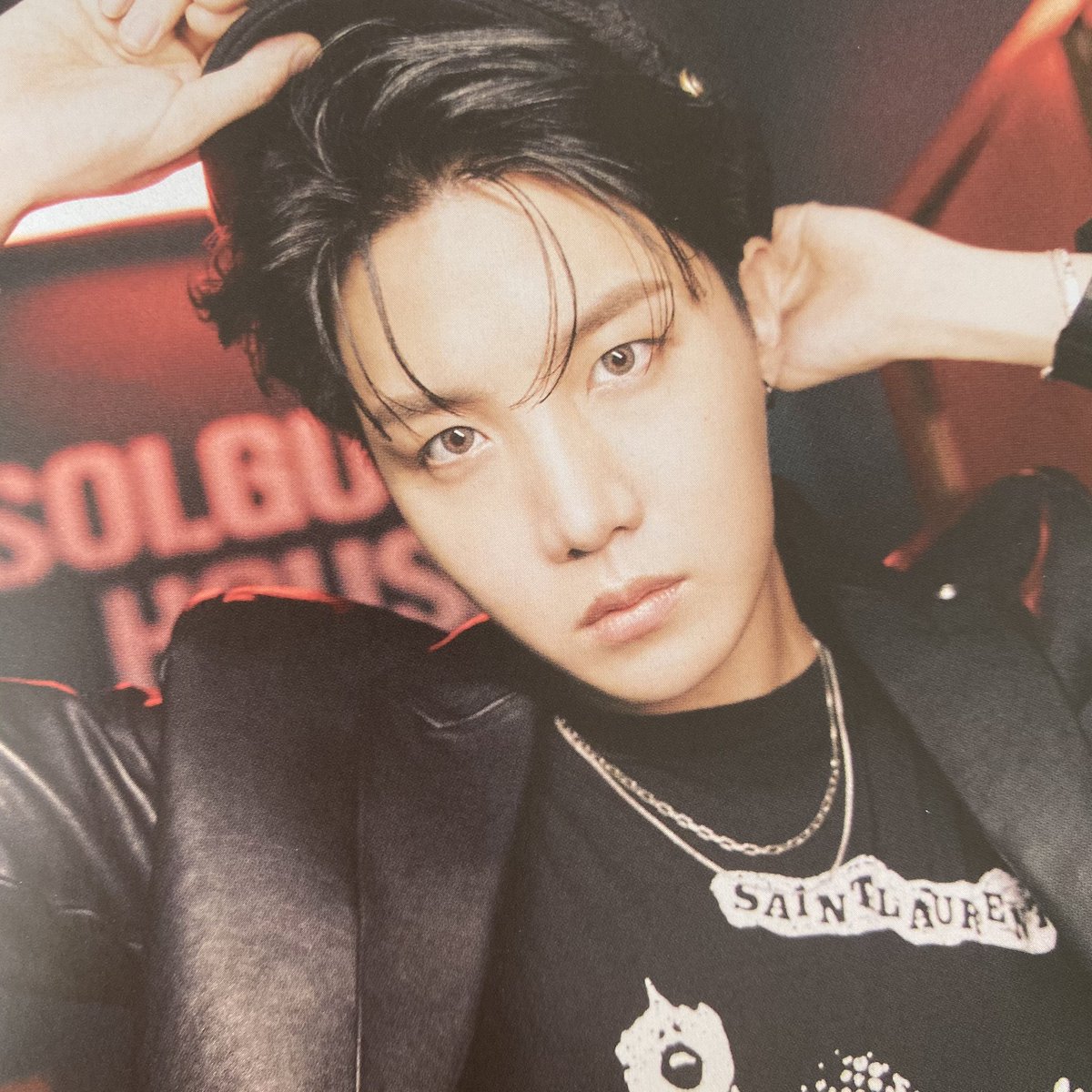 foolmannnnn's tweet photo. Лучшего бусинку с днем рождения 🥺🥺 сладкую булочку и самого тёплого человека Чон Хосока 🥺💜🥺 пусть мир всегда горит для тебя яркими красками, а наша любовь росла 💜💜#HappyBirthdayHoseok #bts #27YearsOfHope https://t.co/yWwlq5i1A1