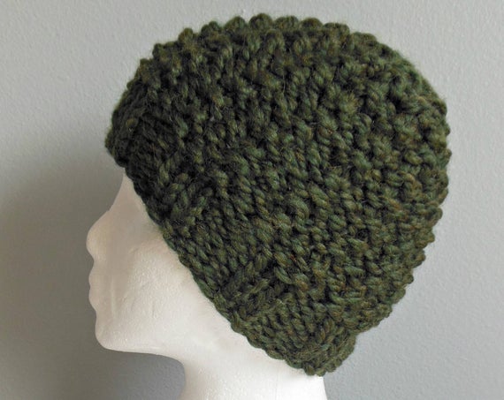 jvozsol's tweet photo. Dark Moss Olive Green https://t.co/FcAx1EgY2s via @EtsySocial #etsymntt #handmade #greenwinterhat #greenwinterbeanie https://t.co/8ECffz8nR2