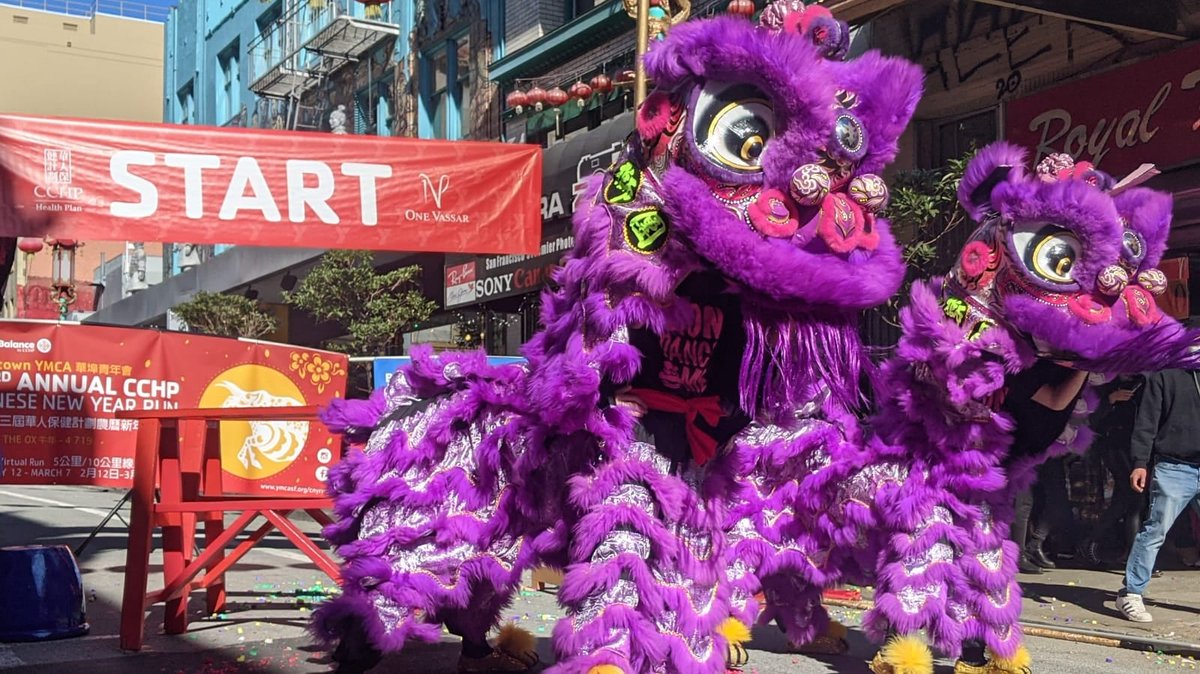 And we're off! There's still time to participate in the Chinatown YMCAs 43rd Annual CCHP Chinese New Year Run! Register at ymcasf.org/CNYrun. Tag us #ymcasf #cnyrun. Thanks to our sponsors! 
Title: CCHP 
Gold: Perkins Coie LLP, <a href="/Twitter/">Twitter</a>, <a href="/TwitterAsians/">Twitter Asians</a>
Silver: One Vasser