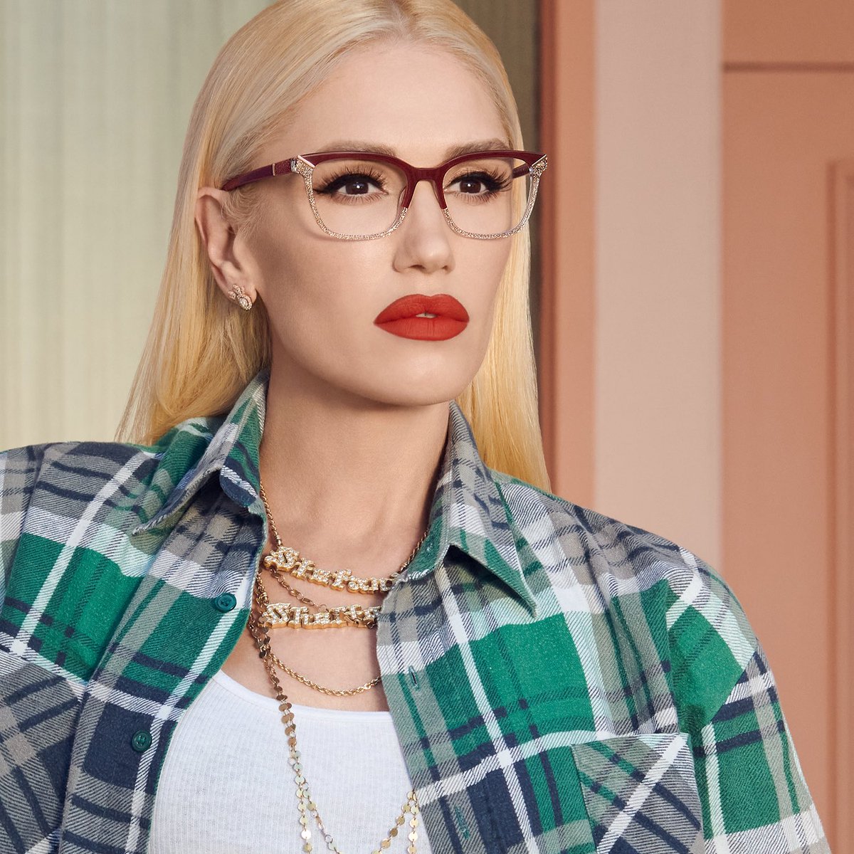 👓: LA084 BUR