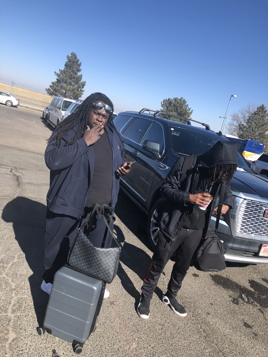 THEHYPERGATE's tweet photo. You know we had to put it in the air before takeoff! #TrainMan #SpaceManCell #TheFreshHost #HyperGateMedia https://t.co/S0d4v5gUMH