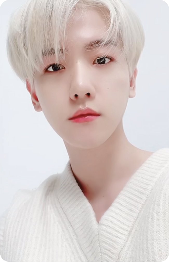 luvB56's tweet photo. 히히 천사백현 어서오세요🤍🤍🤍🤍 https://t.co/yCfUiDq78a