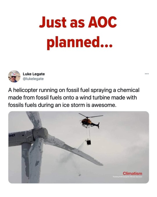 Peoram's tweet photo. The future is now in parts of Texas.  Solar panels too snowed over to photograph. @POTUS #climate @nytimes @NOAAClimate #politics #CommonSense #CommonSense @USHouseNews @TheDemocrats https://t.co/fVIlEqAn6n