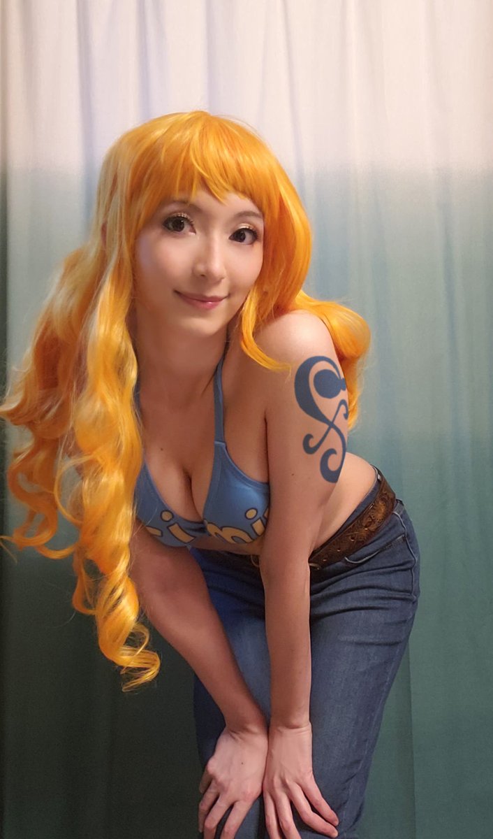 tartecosplay's tweet photo. If I cosplay one more Straw Hat I'll have cosplayed half the crew...!! 🤩 #ONEPIECE https://t.co/h1SfHxNDGr