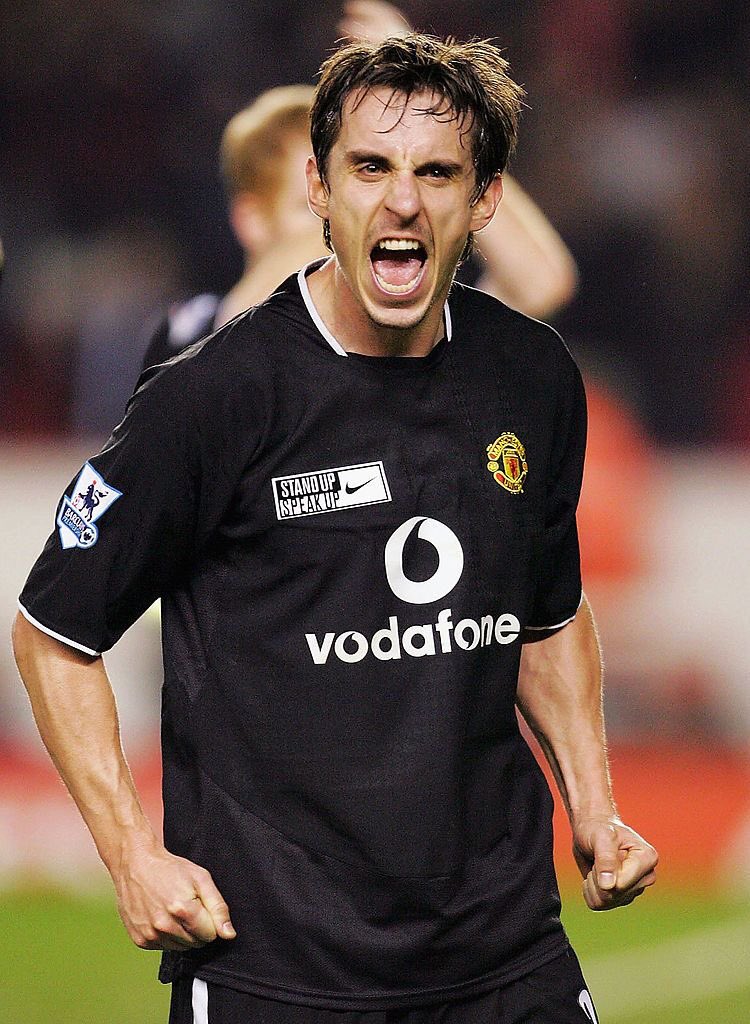 Gary Neville is a red,

Is a red,

Is a red,

Gary Neville is a red,

He hates Scousers.

Happy bday 