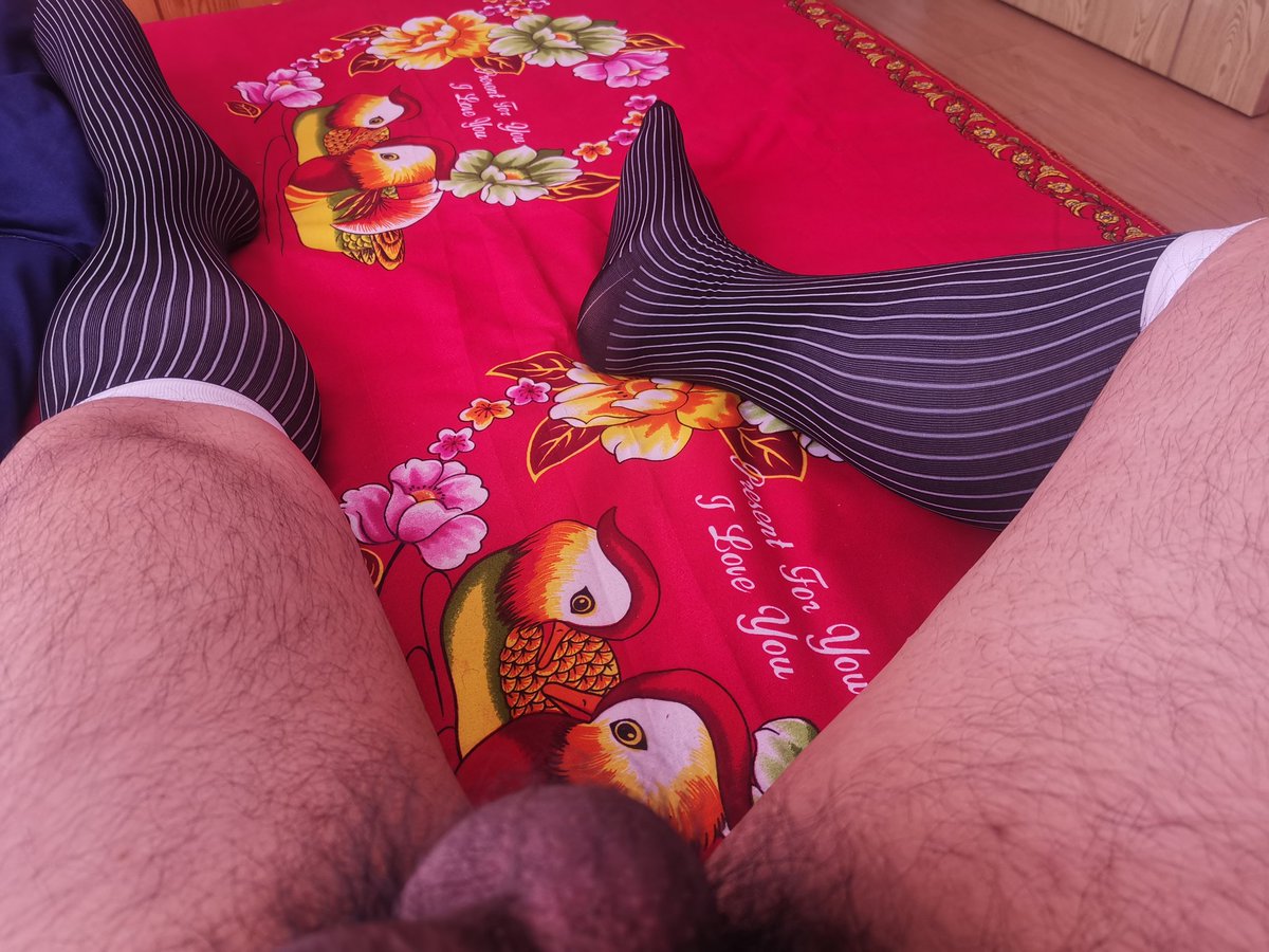 socksgays's tweet photo. https://t.co/VIbNk0RqXQ