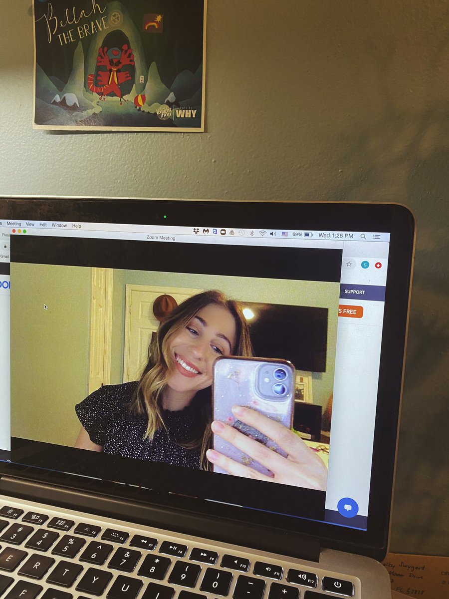 TaliaaaMor's tweet photo. My constant reminder behind my computer 💓 https://t.co/jrcJH1GBWb