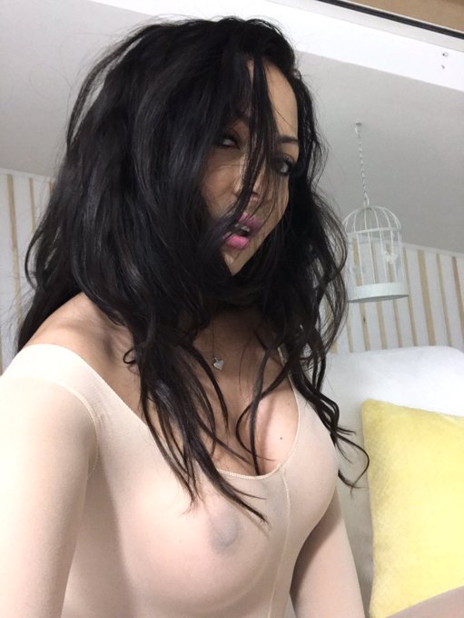 On top🤍🤫 online now ! https://t.co/J5Xu40uNDo  https://t.co/P6aWEBtyiN https://t.co/k18iuTCVcu<a href="/tag/kiss"class="tags"><span>#kiss</span></a>