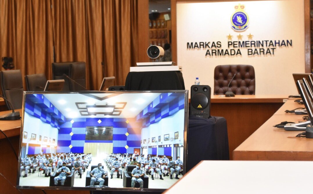 On a blessed Thursday 

YBhg Panglima Armada Barat menyempurnakan Majlis Serah Terima Tugas Panglima Wilayah Laut 1 yang dilaksanakan di Bilik Mesyuarat <a href="/MPA_Barat/">HQ Western Fleet</a> turut disaksikan oleh warga <a href="/Mawilla_1/">MAWILLA 1</a> secara maya 

<a href="/tldm_rasmi/">Royal Malaysian Navy</a> 
<a href="/reza_azeranil63/">reza</a> 
<a href="/ridzwan1679/">ridzwan1679</a> 
<a href="/hatimsaad3/">hatim saad</a>