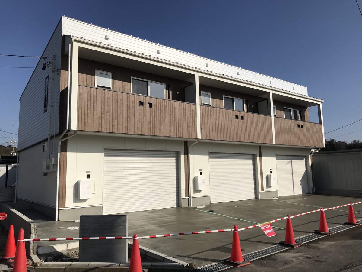 イベント カーショップ情報 2 21 日 ガレージ付アパートの完成直前見学会を開催 10 17時迄 蒲郡市鹿島町浜田2番8 1f電動シャッター付きガレージ 2f居住スペース 賃貸でガレージライフを楽しむ ドンキやカインズが徒歩で行ける距離 利便性良好 ガレージ