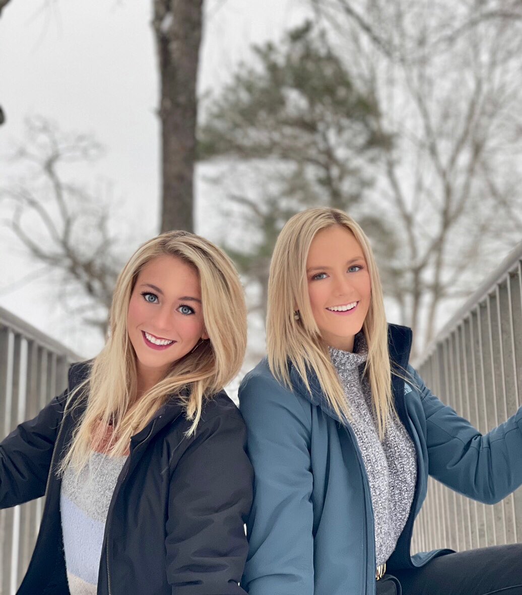 maceycrawley's tweet photo. Chill’n❄️💕 https://t.co/enNvuZZnFa