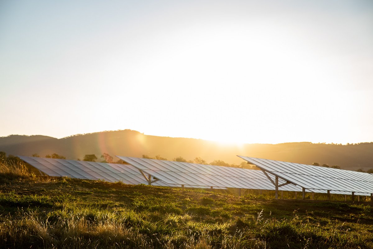 helenhainesindi's tweet photo. Renewables are good for farmers. Dave Ritchie from Mansfield in my electorate, has just installed a new solar array with batteries and aims to have his whole farm hit net zero by 2025. Australian farmers get it - renewables save you money and build energy security. https://t.co/gzrcaqq50Z