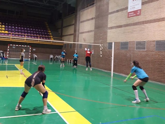 El USAL Voleibol Abulense debuta en Segunda División femenina
deportesavila.es/el-usal-voleib…