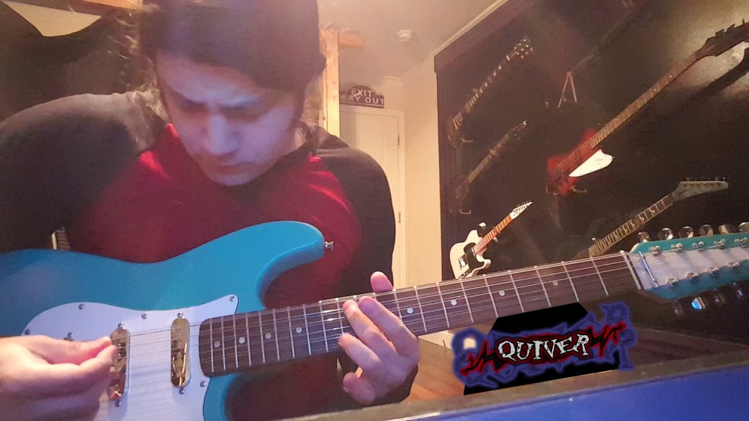 QUIVERrock's tweet photo. Blurry Face 12-String Guitar Playing
#12String #12StringElectric #Guitar #12StringGuitar #SurfGuitar https://t.co/eSa3tpn1wQ