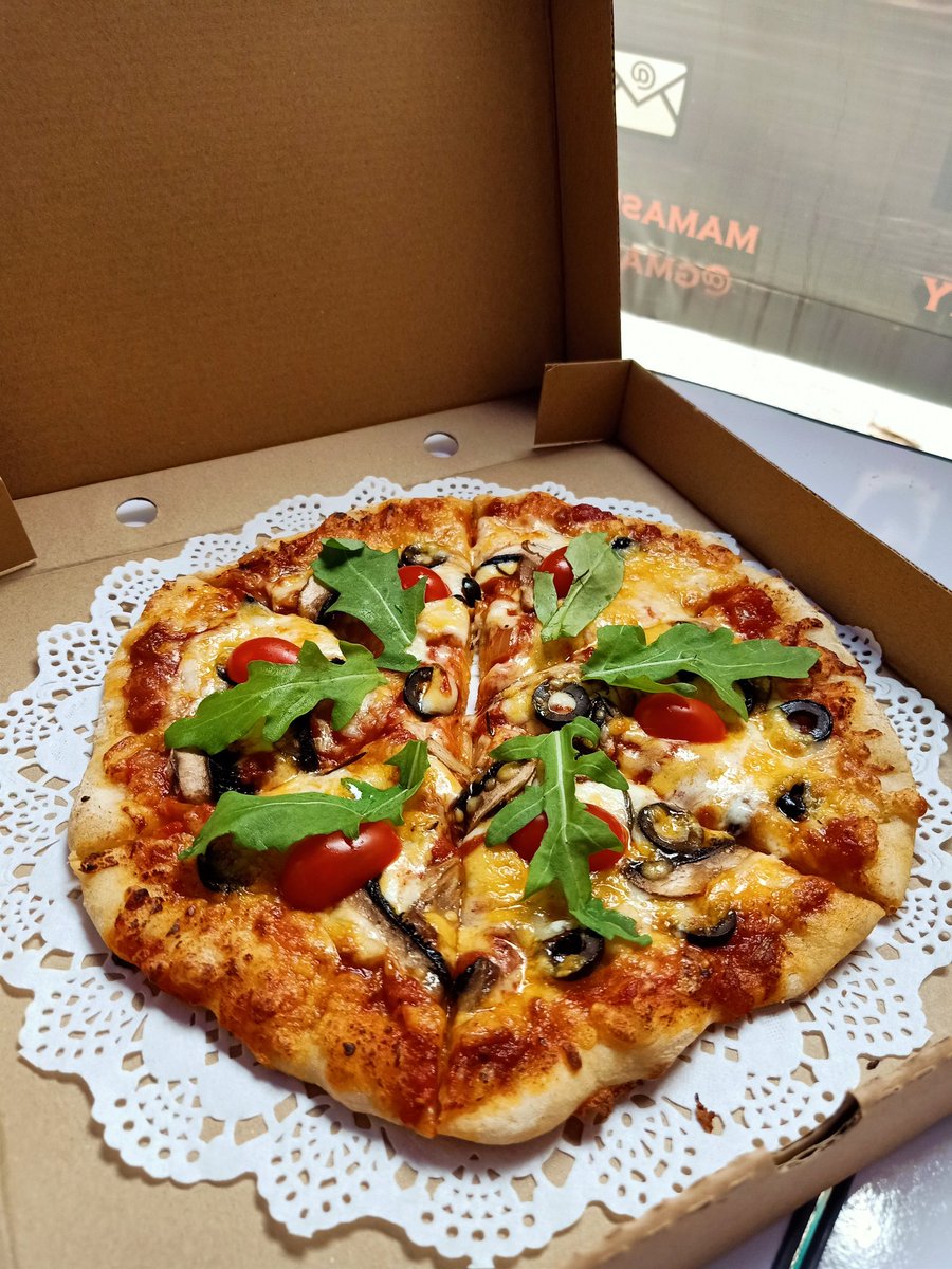 MamasboyMy's tweet image. Today's (18th feb) pizza dough is ready to satisfy your cravings🔥 
Grab your pizza for lunch/dinner now!

 Link on bio to order / WA at 013-687 9491 ⚡

#MamasBoyPizza #Pizza #HomemadePizza #DailyHomemade #MamasDough #LavaRockPizza #malaysiafood #klfoodie #smallbusiness