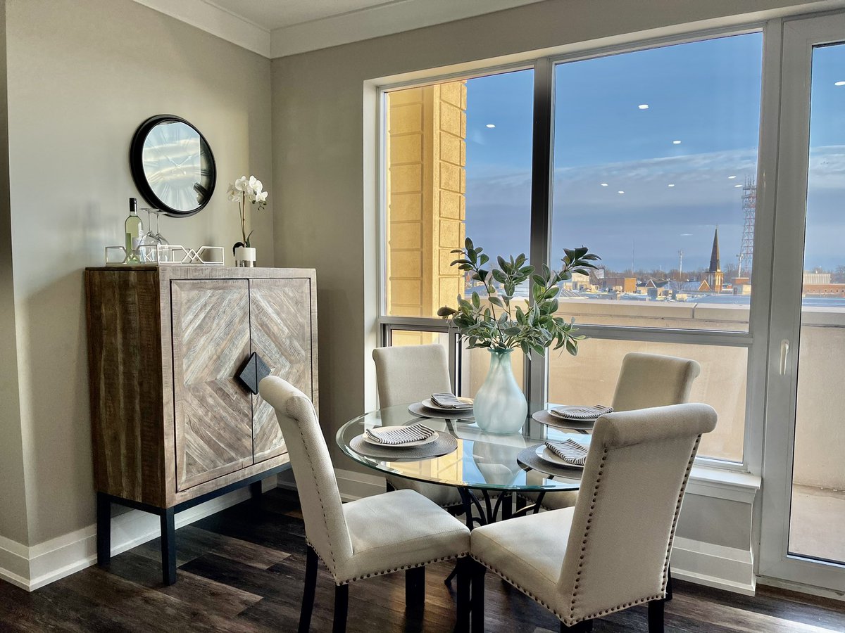 DimplesDecor's tweet photo. Downtown Chatham, Ontario Vacant Staging!  Sneak peek of The Boardwalk in the Thames apartments.  This was a fun project...the views are so stunning overlooking the top of Chatham which you really don’t see very often.  #dimplesdecor #vacantstaging #historicdowntownchatham https://t.co/Qf1iNu0GLe