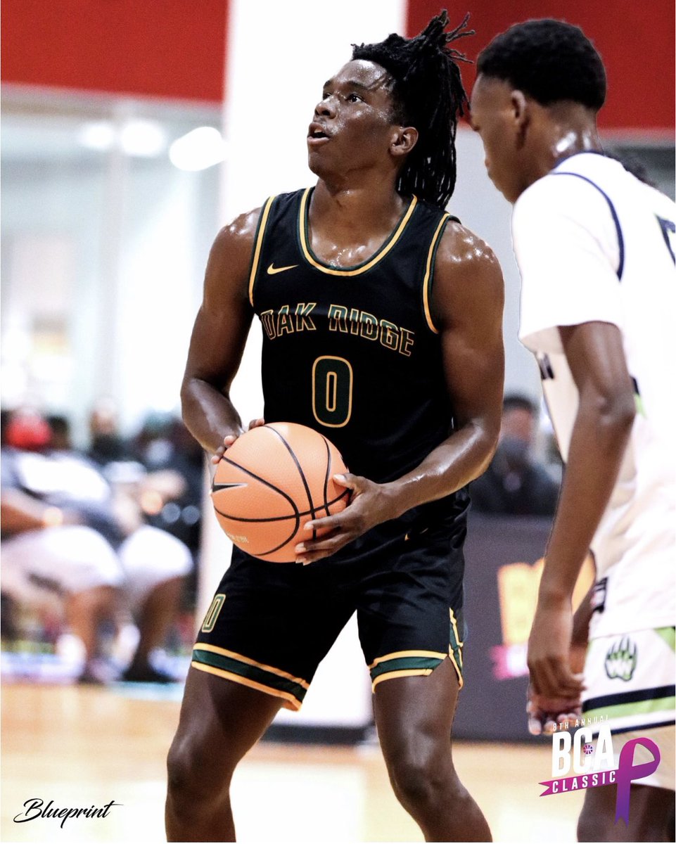 ORHSHOOPSQUAD's tweet image. Congrats to our 2021 G @MichaelToReal0 on being voted FACA District 11 Class 7A Player of the Year and District 11 overall Player of The Year. Go Pioneers 💚💛