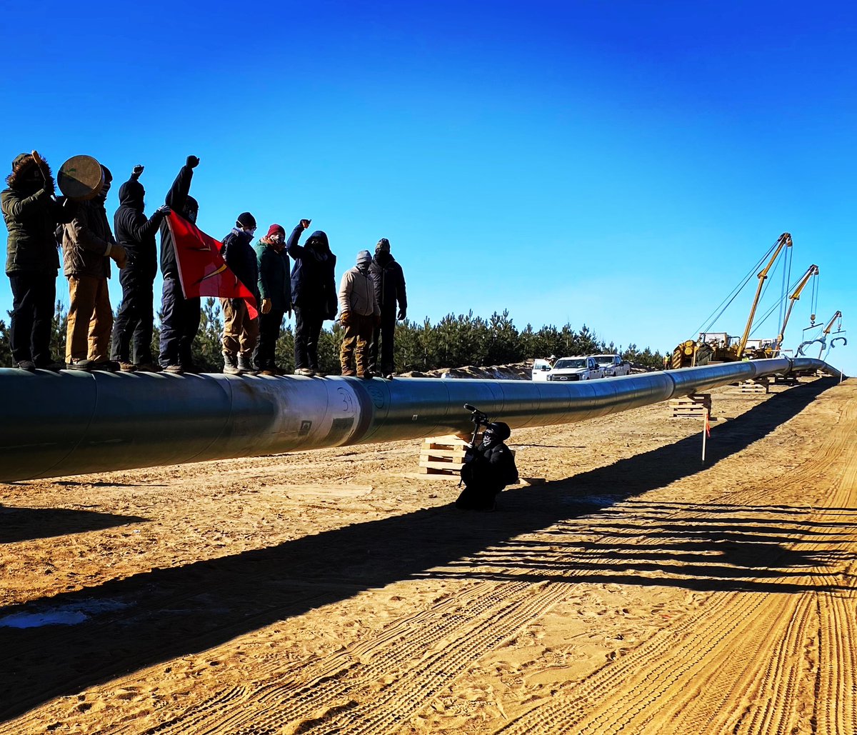 It hurts to see and feel and hear the land being ripped apart for endless greed. It’s love to see and feel and hear the rising voices of those standing with the land and for all life. The beauty of resistance ✊🏽❤️ 

#StopLine3