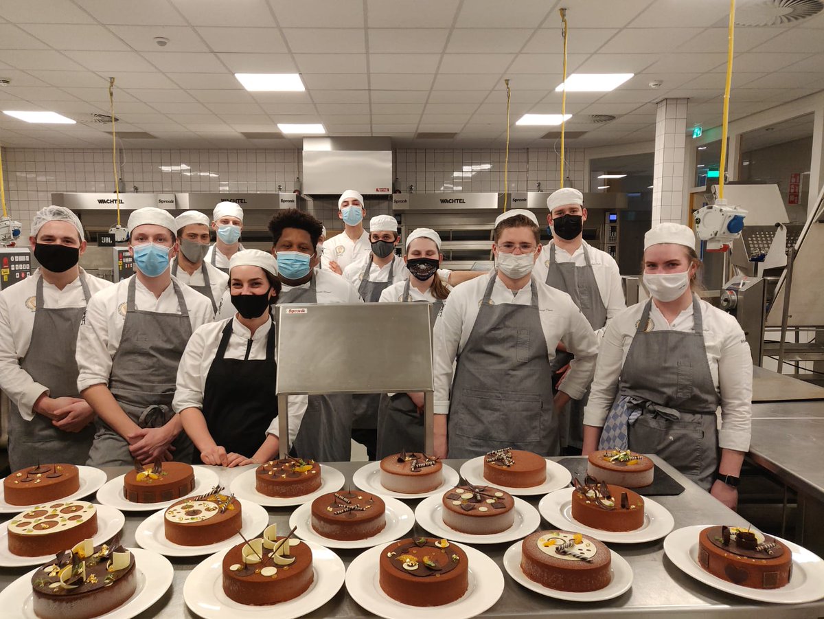 Sterklas tweet media