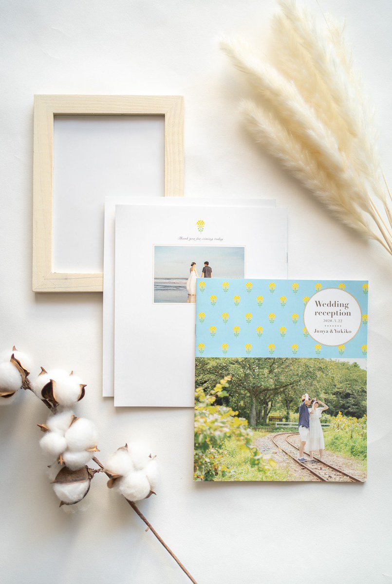 Hoshino_Rina_'s tweet image. 結婚式パンフの作例です。社会人のバレーボールサークルで仲良くなったお2人！ 「ことりっぷ」風の表紙でほっこりと☺️💓 2人の思い出の地・千葉を巡って写真撮るのも楽しかったー！
#profilebook #wedding #Aimerdesign