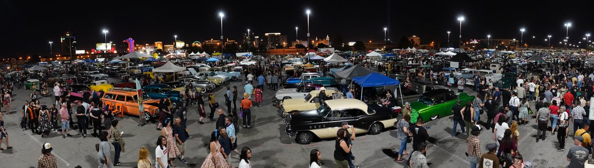 NevadaIndia's tweet photo. Viva Las Vegas: A celebration of rockabilly music and culture, Viva Las Vegas has been swinging for over 20 years. The festival brings together old-school icons and new musicians, as well as an astonishing collection of vintage cars. 

📸: @CultureTrip @Flickr https://t.co/cPdiX2ypqS