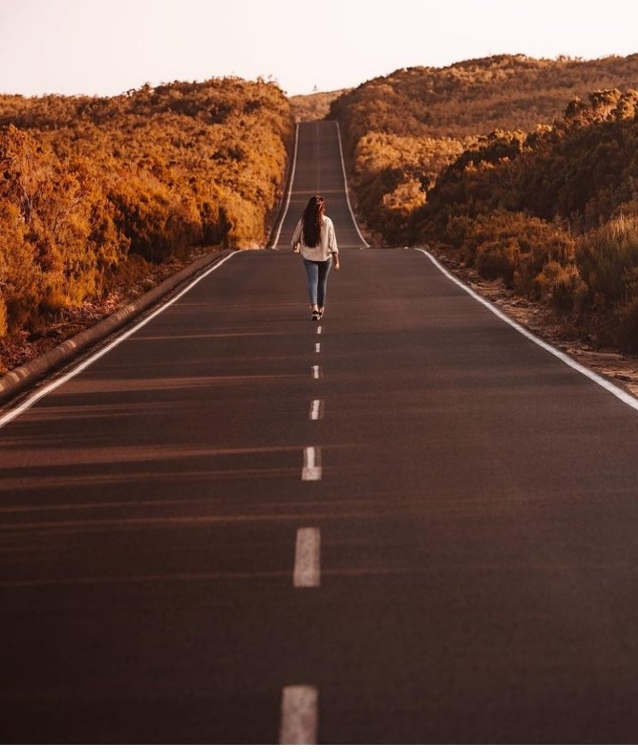 reynamadelayne's tweet image. 'No obligues a  nadie a dedicarnos su tiempo, a responder rápido, a cambiar lo que no quieren cambiar. Las acciones tienen más valor cuando las hacen por iniciativa  propia. No porque se la tengas que pedir."
#FelizJueves