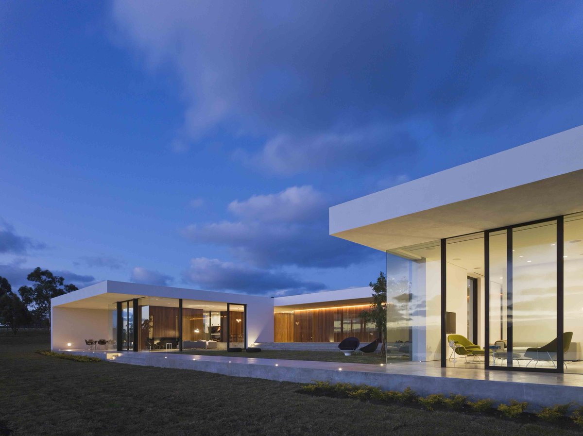 Lucent Lighting tweet media