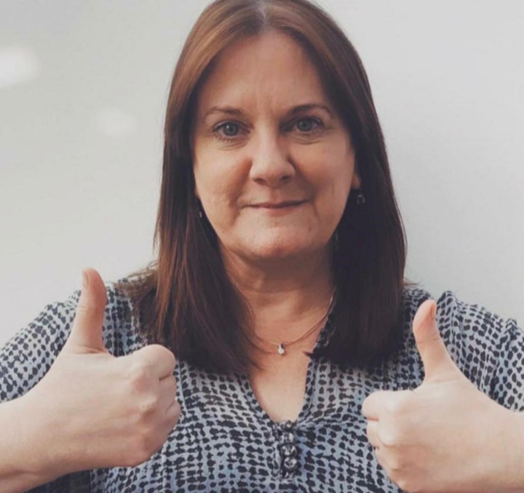 Today we're celebrating the fantastic work of early years practitioners across the country🥳

#ThumbsUpForEarlyYears 👍

<a href="/YvetteStanley18/">Yvette Stanley 🌈💙💜</a> <a href="/WRatcliffOfsted/">Wendy Ratcliff HMI</a> @GillJonesOfsted