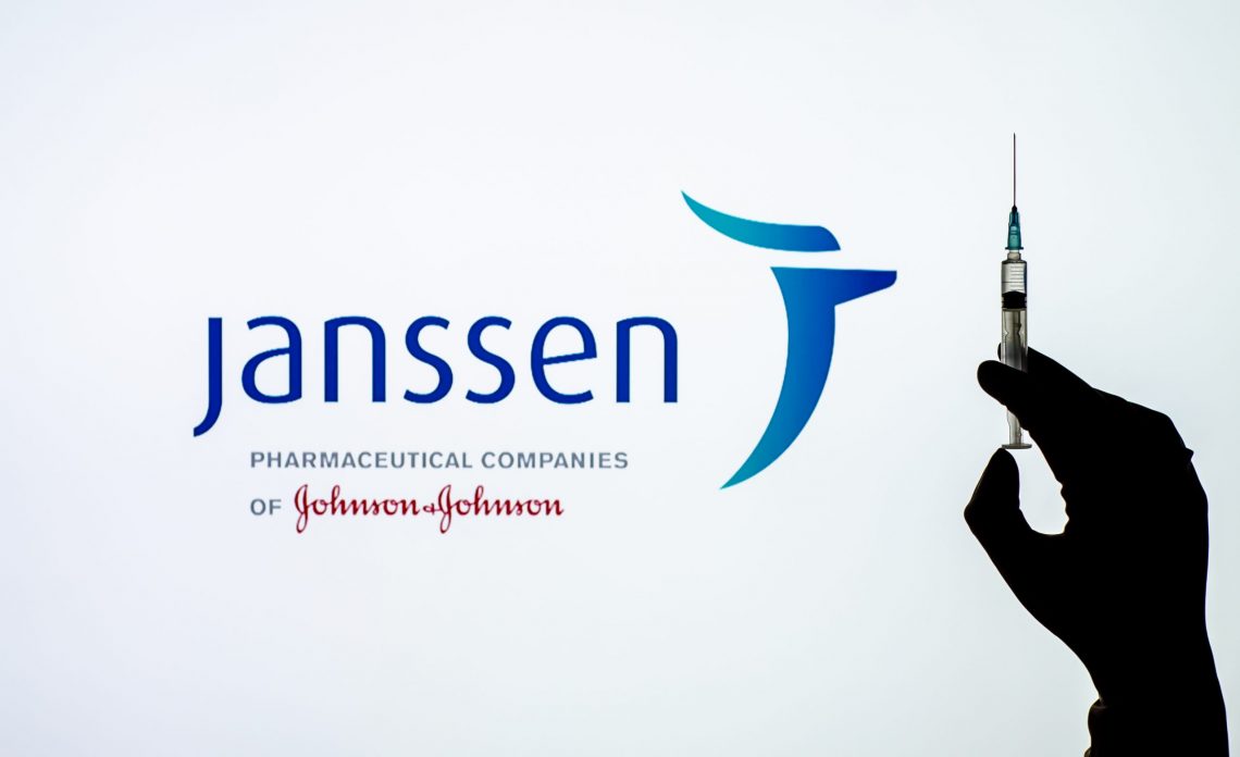 vitaly_prl's tweet photo. #COVID19 l Los fabricantes de la vacuna #Janssen han publicado un avance de los resultados de su vacuna contra el #COVID19 en dosis única. Descubre su eficacia en el nuevo artículo del #blogsaludos
https://t.co/N8oo4rXHEP
#Pandemia #SARSCov2 #VacunaJanssen https://t.co/KkF4sNCwyO