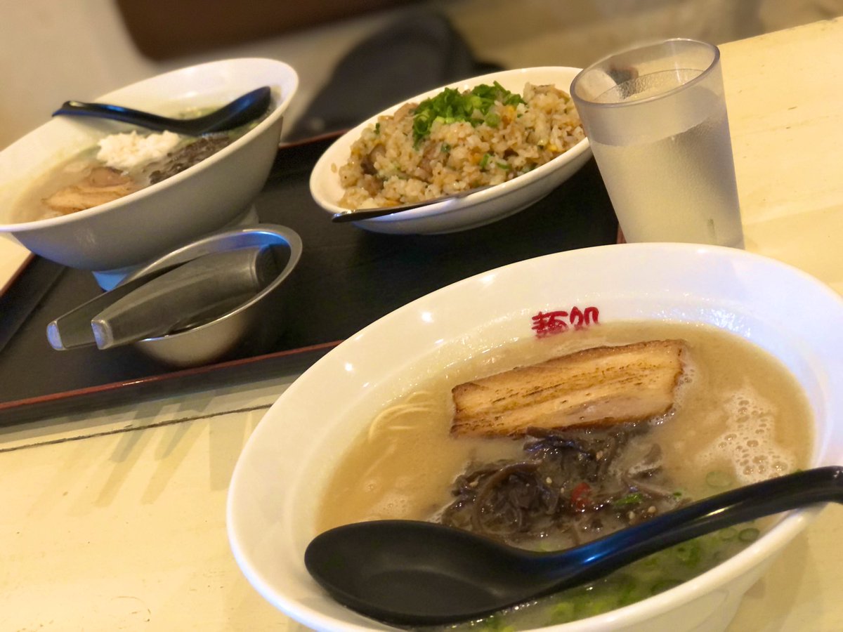 mannam0620's tweet photo. 沖縄市知花にある桃原というラーメン屋さんに行ってきました⑅︎◡̈︎*
こってり、細麺好きの旦那のお気に入りらしいです！
他にも美味しいラーメン屋さんあれば教えてください♪ https://t.co/cucG0CAsfO