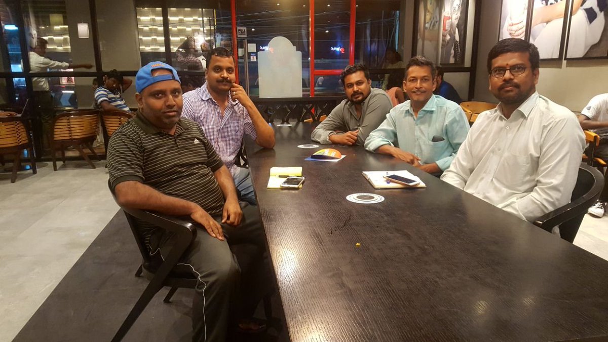  @ramvarman travels 350kms from his place just for this meet up. We feel lazy going to next street, but travelling such long distance, showed how serious people are who comes to these meetups, that even shocked  @madan_kumar. We discuss for 5 to 6 hours on all topics