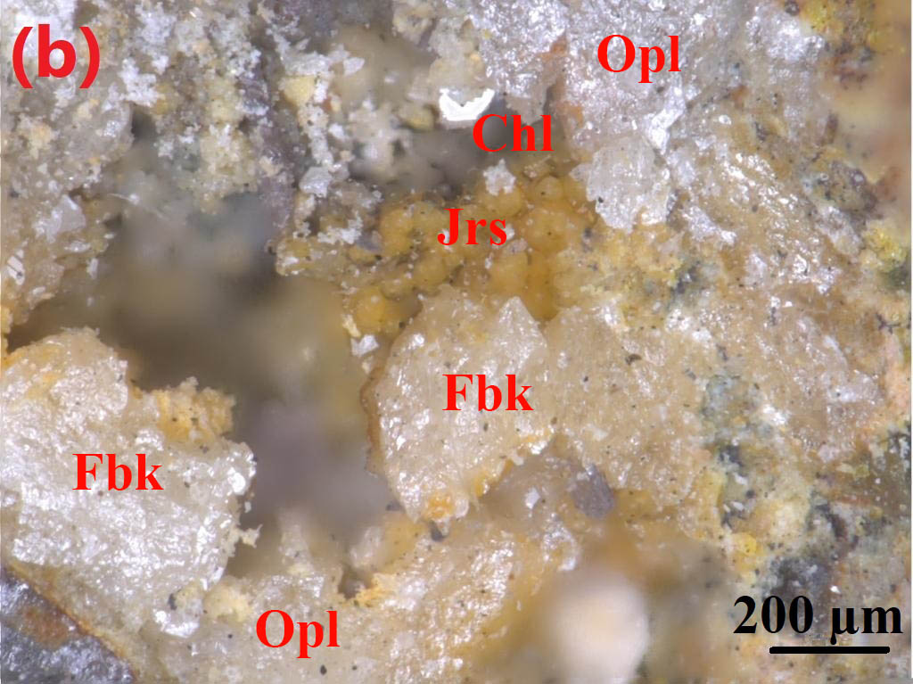  #NewPaper alert! After four decades, we finally determined the structure of fairbankite! Being a mineralogist is very like being a detective, looking for micron-scale clues and trying to separate overlapping peaks in SEM-EDX (sulfur and lead, grrr). 1/7 https://doi.org/10.2138/am-2020-7536