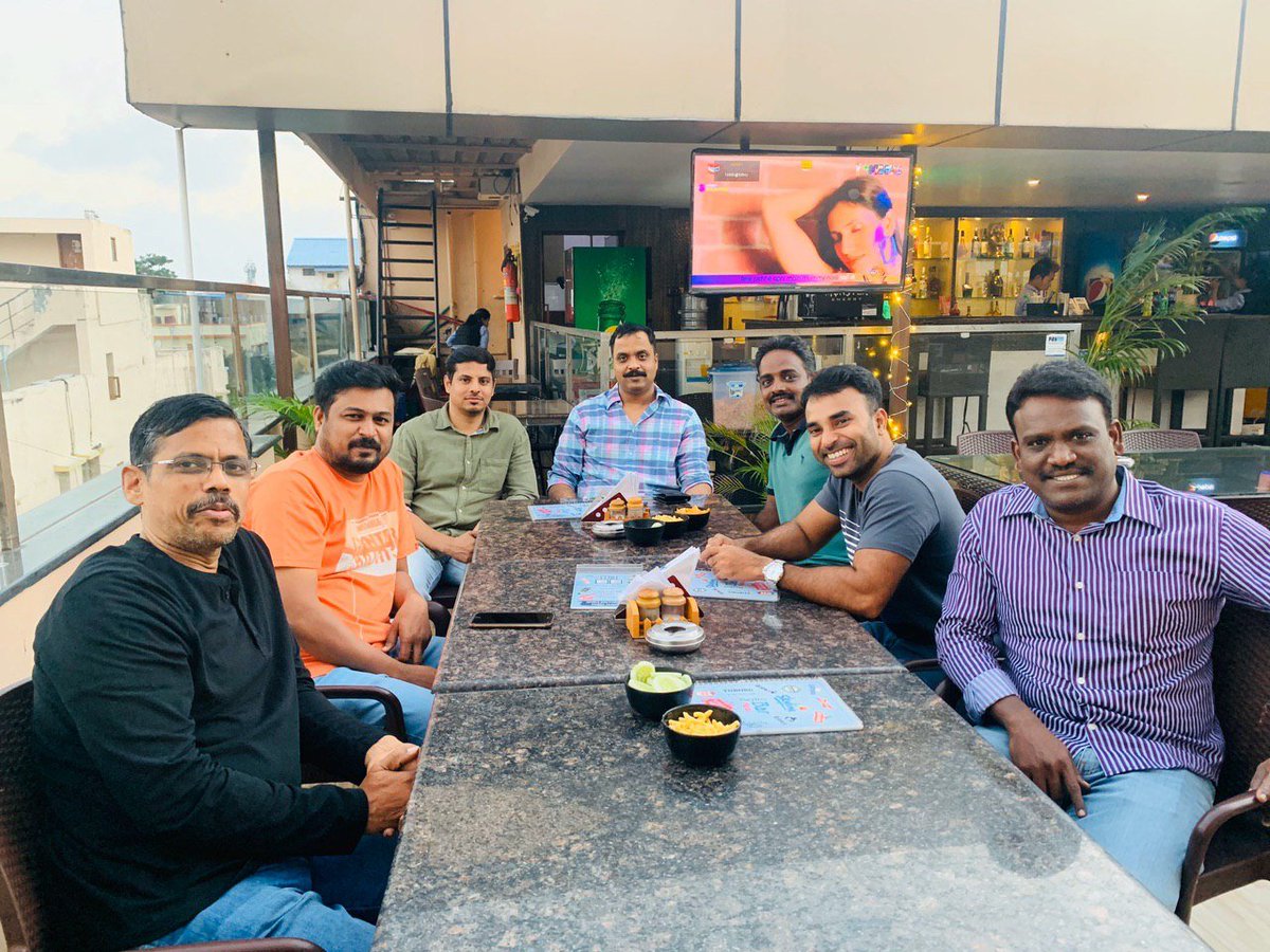 @ramvarman travels 350kms from his place just for this meet up. We feel lazy going to next street, but travelling such long distance, showed how serious people are who comes to these meetups, that even shocked  @madan_kumar. We discuss for 5 to 6 hours on all topics