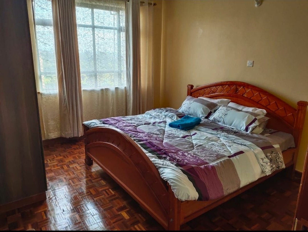 "Cheetah" 2 bedroom all ensuite Location: Nanyuki, Kenya Amenities: wifi/secure parking space/hot shower/fully equiped kitchen Price: 9,000 per night