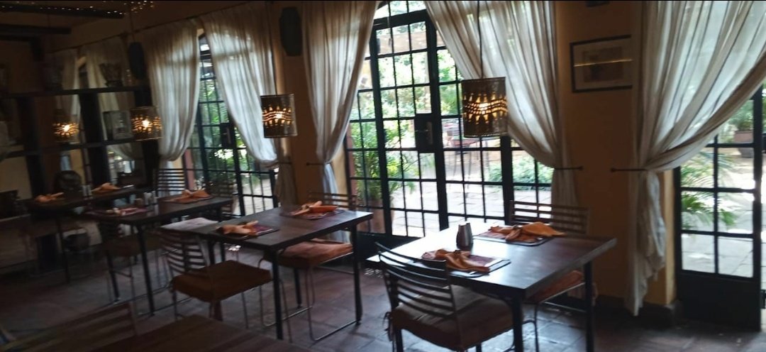 3 bedroom apartment, 2 bedrooms ensuiteLocation: Westlands, Nairobi Amenities: wifi/secure parking space/hot shower/ fully equiped kitchen Price: 11,000 per night