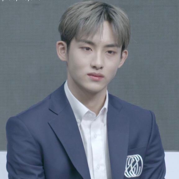 sichenghourly's tweet photo. #WINWIN #董思成 #WayV #威神V https://t.co/ly4QWZL60s