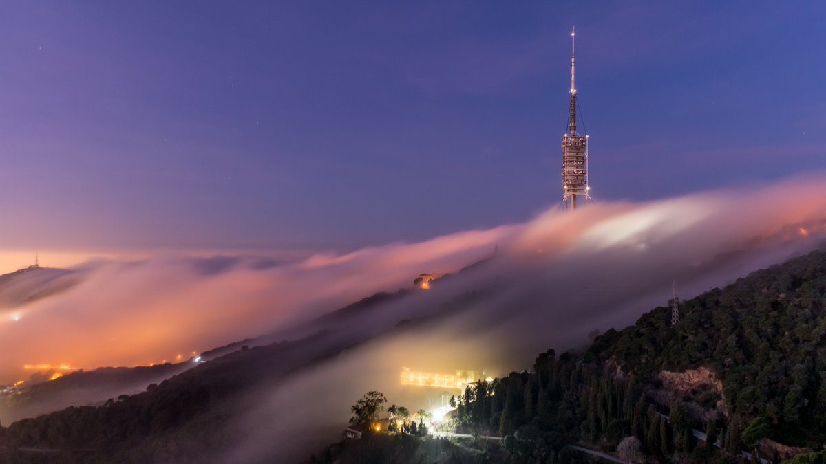 Espectacular #cascadadenubes esta mañana en #Collserola #obsFabra #Barcelona @AEMET_Cat @meteocat @btveltemps @eltempsTV3 @gemmapuigf @Monica_Usart @SoniaPapell @slaplana_tve @ARAmeteo @tiempobrasero @ame_asociacion @wmo @NatGeoPhotos @AlfredRPico @TomasMolinaB @comandotibidabo