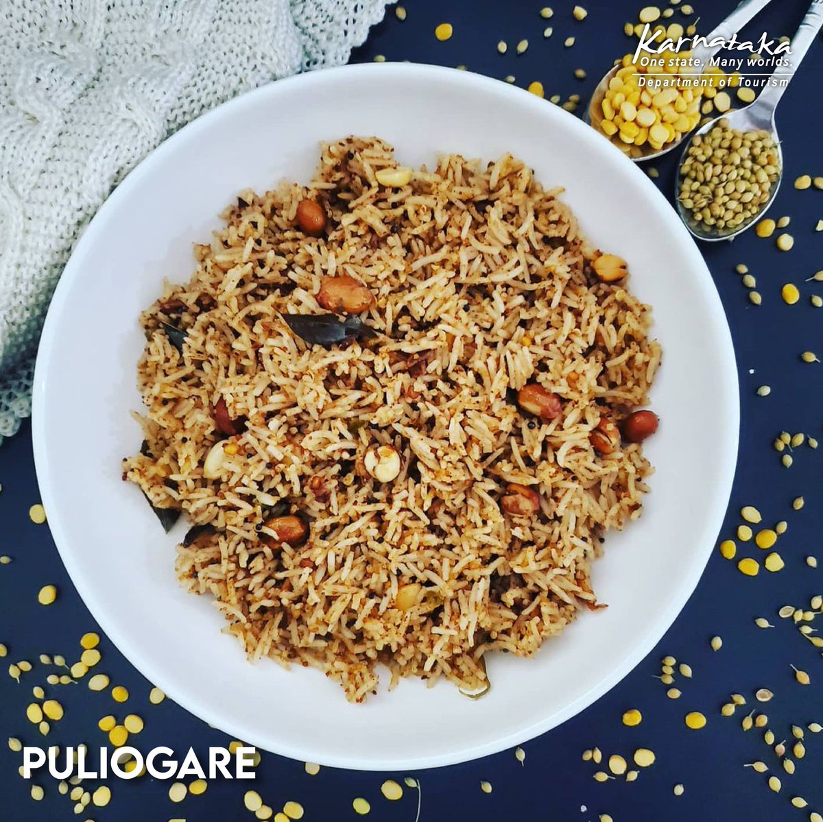Traditionally prepared with tamarind and jaggery, this popular rice dish is often made in households and served as prasada in temples. 🛕
_
#nammakarnataka #Tourism #food #foodie #foodtweet #thursdayvibes #karnatakacuisine