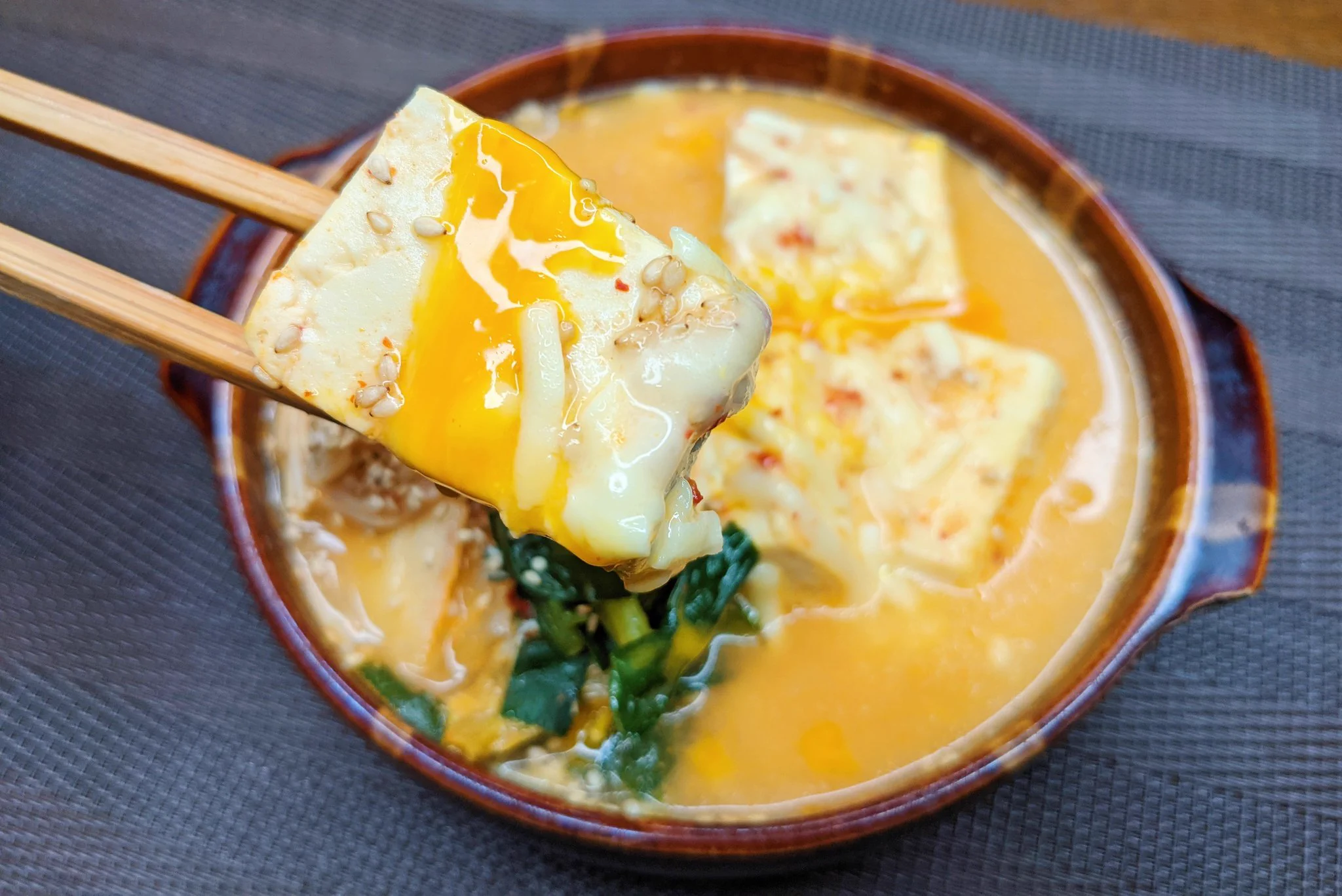 キムチで簡単スンドゥブ風に！寒い日におすすめの鍋レシピ！