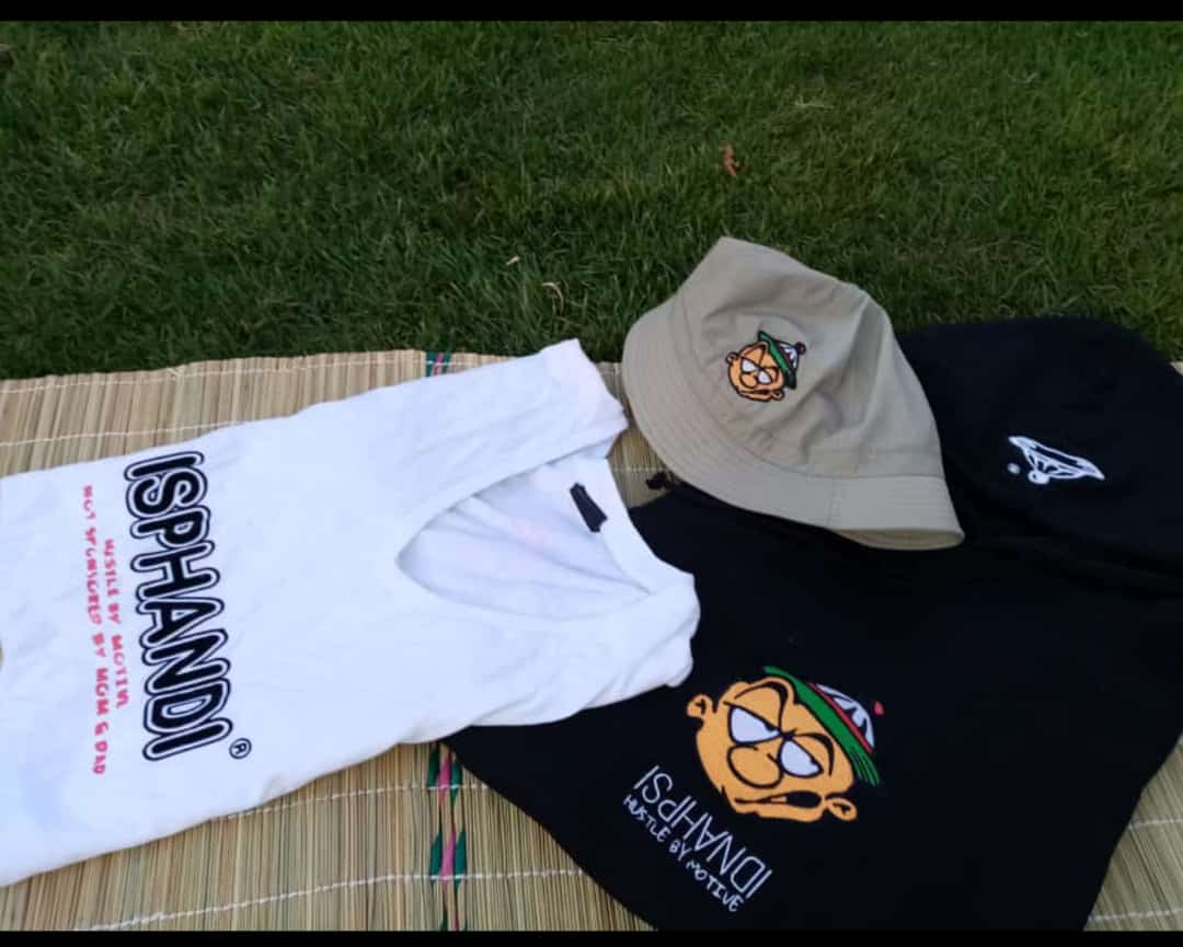 isphandi's tweet photo. Good morning Hustlers ❤️ get yours now #Isphandi hustler Wear 🙌 WhatsApp 0650677841 or DM. We courier all over SA 🇿🇦 https://t.co/UJ6pyRhMdd